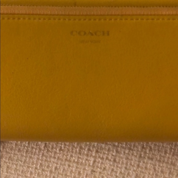 Coach yellow wallet/wristlet - Picture 2 of 3